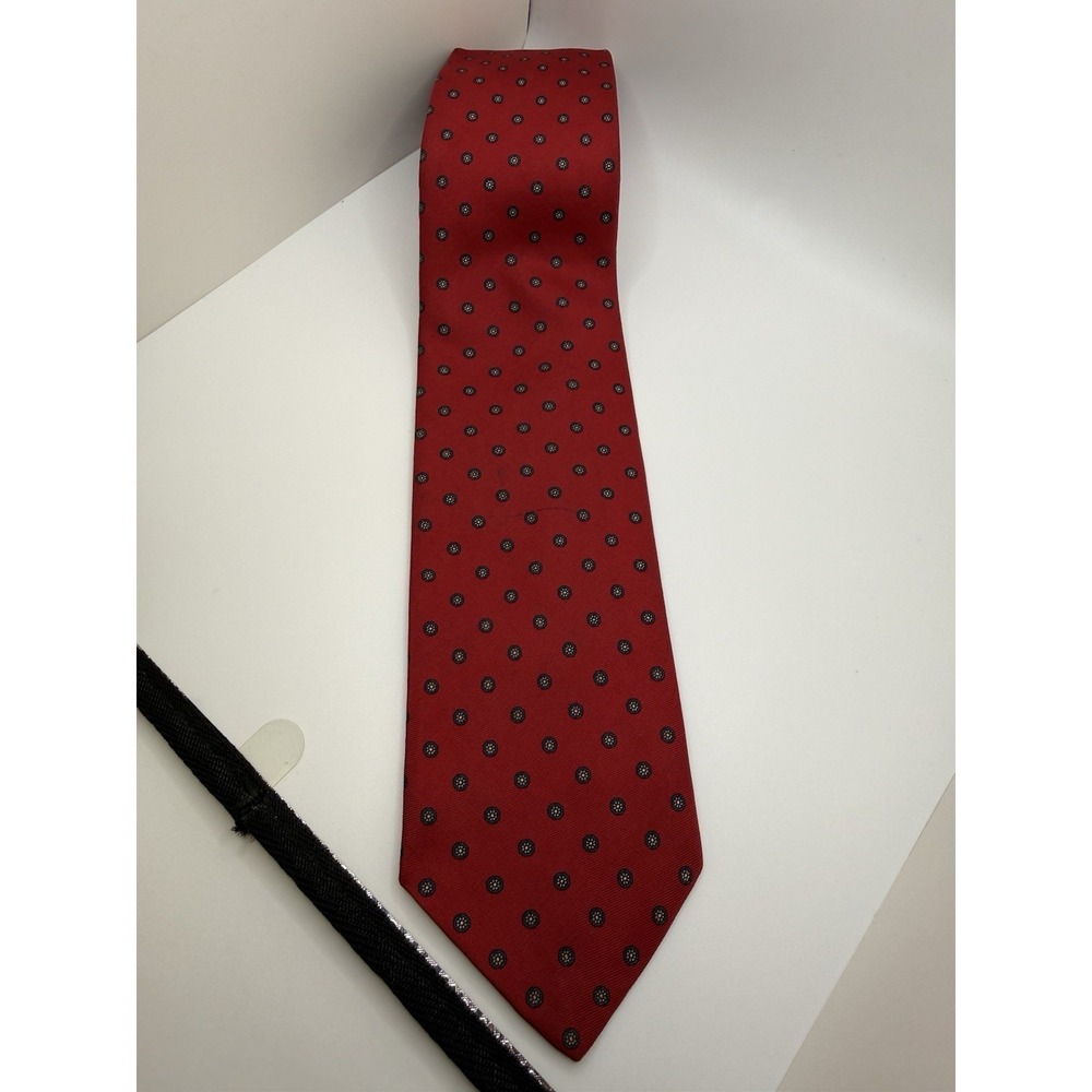 Ferrell Reed Nordstrom Silk Tie Red Medallion Made England Classic 58" x 3.25"